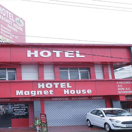 Hotel Magnet House Dehradún Kültér fotó